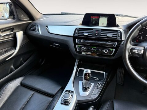 BMW 1 Series 1.5 118i M Sport Shadow Edition Auto 5dr 11
