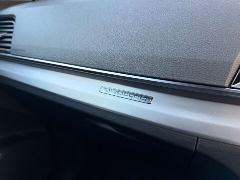 Audi Q5 2.0 Q5 Sportback S Line 40 TDI MHEV Quattro Semi-Auto 4WD 5dr 24