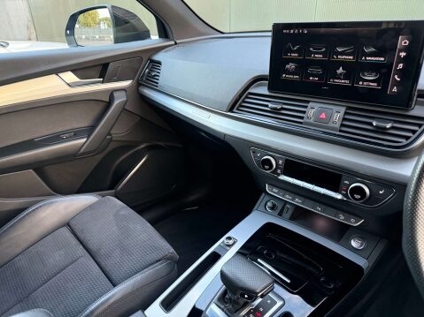 Audi Q5 2.0 Q5 Sportback S Line 40 TDI MHEV Quattro Semi-Auto 4WD 5dr 21