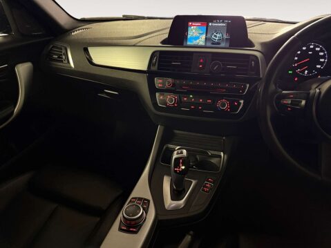 BMW 1 Series 1.5 118i M Sport Shadow Edition Auto 5dr 11