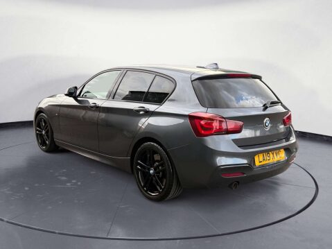 BMW 1 Series 1.5 118i M Sport Shadow Edition Auto 5dr 3
