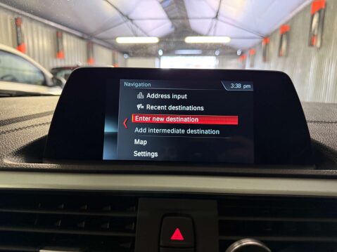 BMW 1 Series 1.5 118i M Sport Shadow Edition Auto 5dr 32