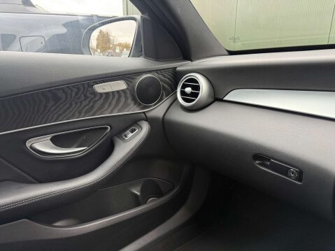 Mercedes-Benz C Class 2.1 C 220 AMG Line D Auto 4dr 32