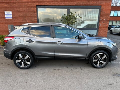 Nissan Qashqai 1.5 dCi n-tec+ 2WD Euro 5 (s/s) 5dr 2