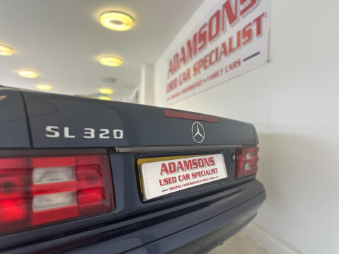 Mercedes-Benz SL Series SL320 9