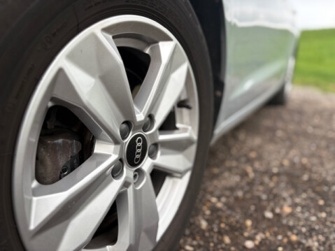 Audi A1 SPORTBACK TFSI TECHNIK 6