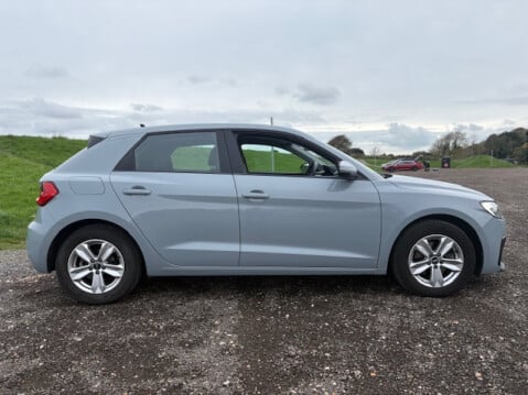 Audi A1 SPORTBACK TFSI TECHNIK 2