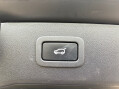 Jaguar XF R-SPORT 8