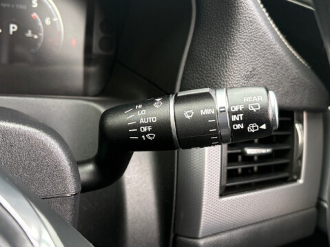 Jaguar XF R-SPORT 27