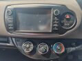 Toyota Yaris VVT-I ICON TECH 12