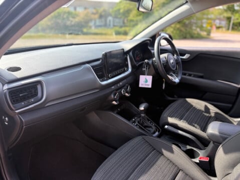 Kia Stonic 2 13