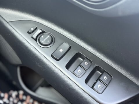 Kia Stonic 2 23