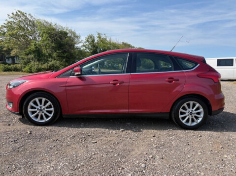 Ford Focus TITANIUM 5