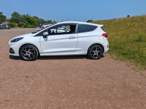 Ford Fiesta ST-2 7