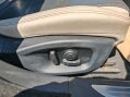 Jaguar XF V6 S 11