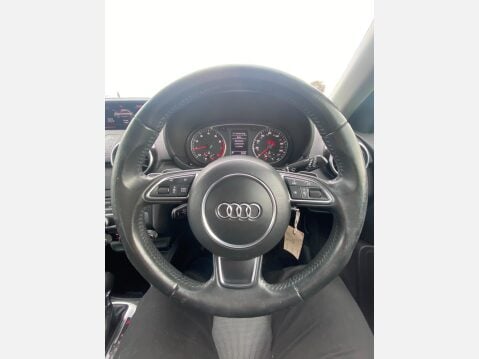 Audi A1 SPORTBACK TFSI SPORT 4