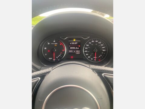 Audi A3 TDI S LINE BLACK EDITION 11