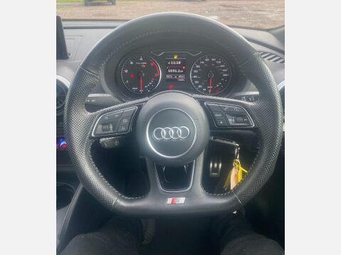 Audi A3 TDI S LINE BLACK EDITION 12