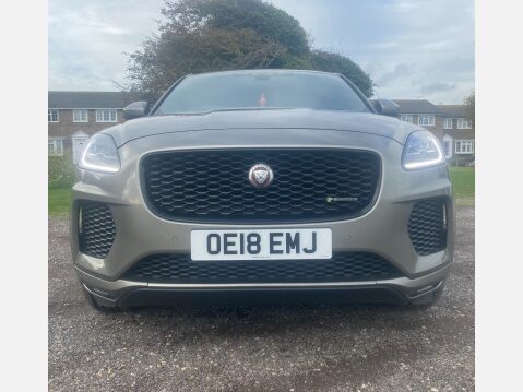 Jaguar E-Pace R-DYNAMIC SE 6