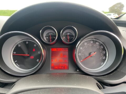 Vauxhall Insignia SE NAV CDTI 13