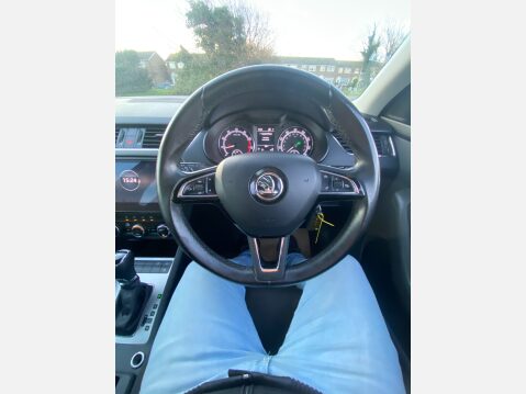 Skoda Octavia SE TSI DSG 9
