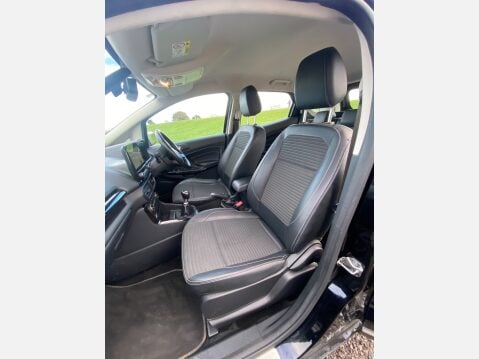 Ford Ecosport TITANIUM TDCI 8