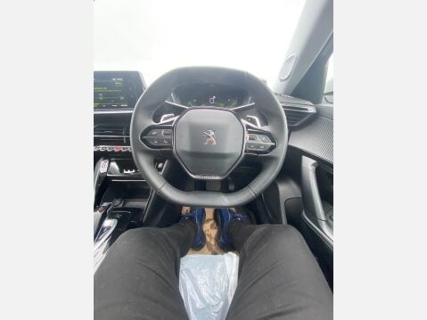 Peugeot 2008 PURETECH S/S ALLURE PREMIUM 12