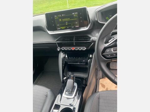 Peugeot 2008 PURETECH S/S ALLURE PREMIUM 11