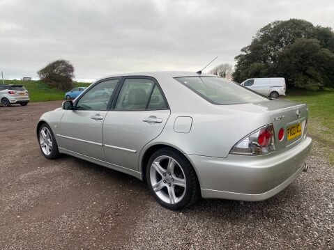 Lexus Is 200 SE 10