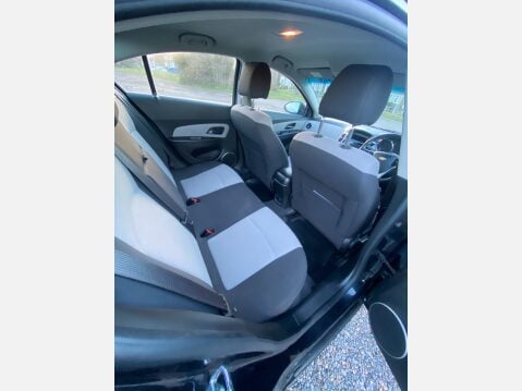 Chevrolet Cruze LT VCDI 12