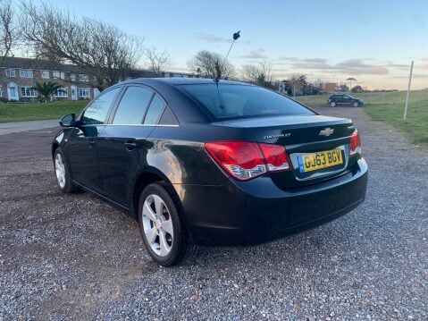 Chevrolet Cruze LT VCDI 8