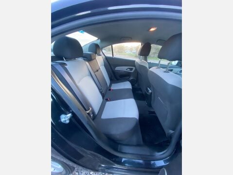 Chevrolet Cruze LT VCDI 11