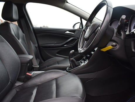 Vauxhall Astra 1.4 ELITE 5d 148 BHP 14