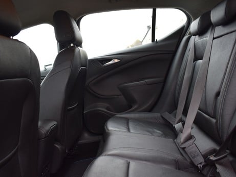 Vauxhall Astra 1.4 ELITE 5d 148 BHP 24
