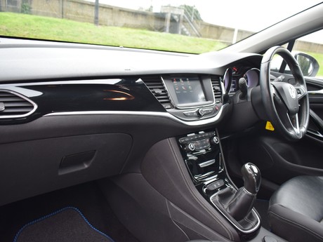Vauxhall Astra 1.4 ELITE 5d 148 BHP 34