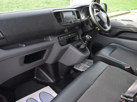 Vauxhall Vivaro 1.5 L2H1 2900 EDITION S/S 101 BHP 16