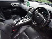 Jaguar XF 3.0 V6 S PORTFOLIO 4d 275 BHP 3
