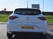 Renault Clio 1.0 PLAY TCE 5d 100 BHP 10
