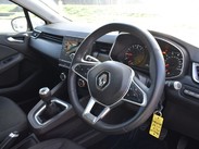 Renault Clio 1.0 PLAY TCE 5d 100 BHP 18