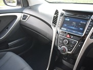 Hyundai i30 1.6 CRDI SE NAV BLUE DRIVE 5d 109 BHP 43