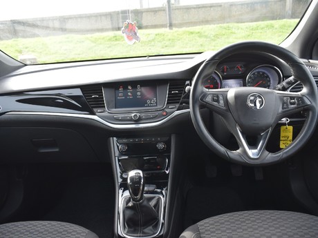 Vauxhall Astra SRI 26