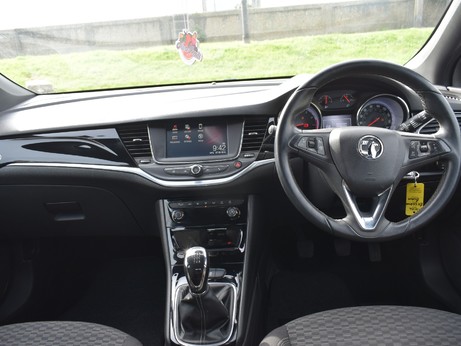 Vauxhall Astra SRI 22