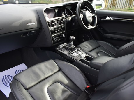 Audi A5 TFSI QUATTRO BLACK EDITION 24