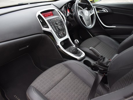 Vauxhall Astra GTC SRI CDTI S/S 20