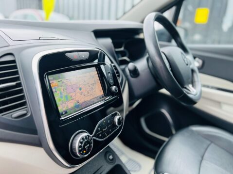 Renault Captur SIGNATURE X NAV TCE 19