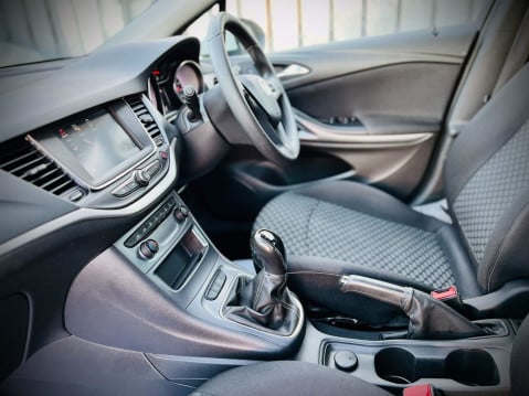 Vauxhall Astra DESIGN ECOTEC S/S 15