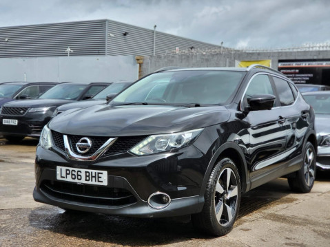 Nissan Qashqai N-CONNECTA DIG-T XTRONIC 1