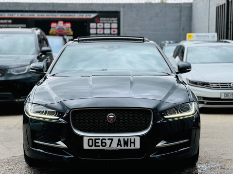 Jaguar XE D R-SPORT AWD 2