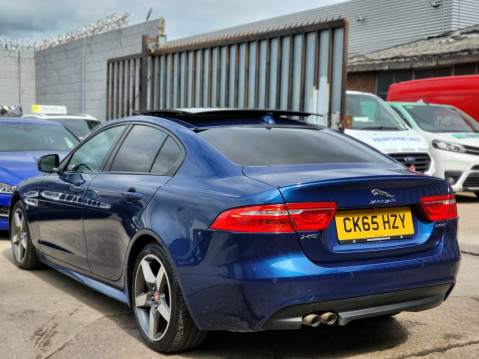 Jaguar XE R-SPORT 15