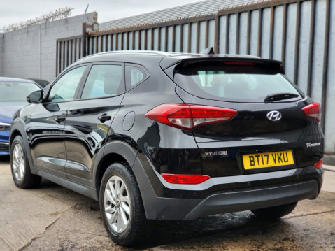 Hyundai TUCSON CRDI SE NAV BLUE DRIVE 21